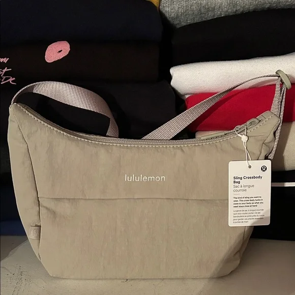 Lululemon athletica Sling Crossbody Bag in Light Beige - Picture 6 of 13